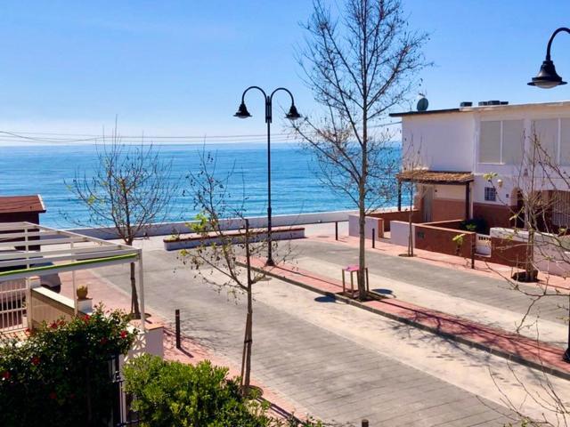 La Cala Beach Home - Beachfront Few Steps Away From Sandy Beach 라칼라데미야스 외부 사진