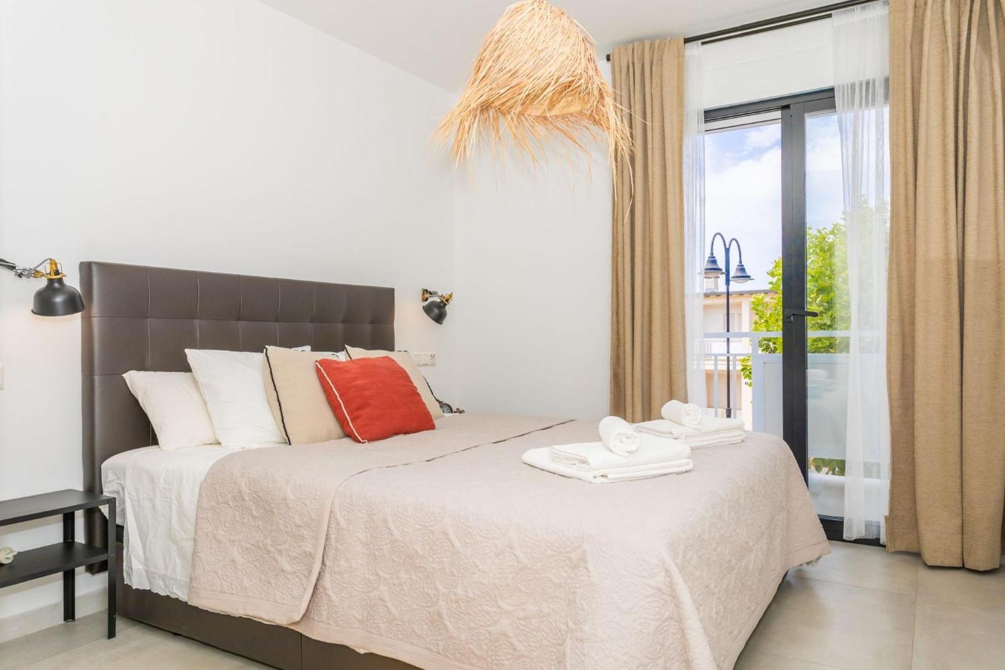 La Cala Beach Home - Beachfront Few Steps Away From Sandy Beach 라칼라데미야스 외부 사진