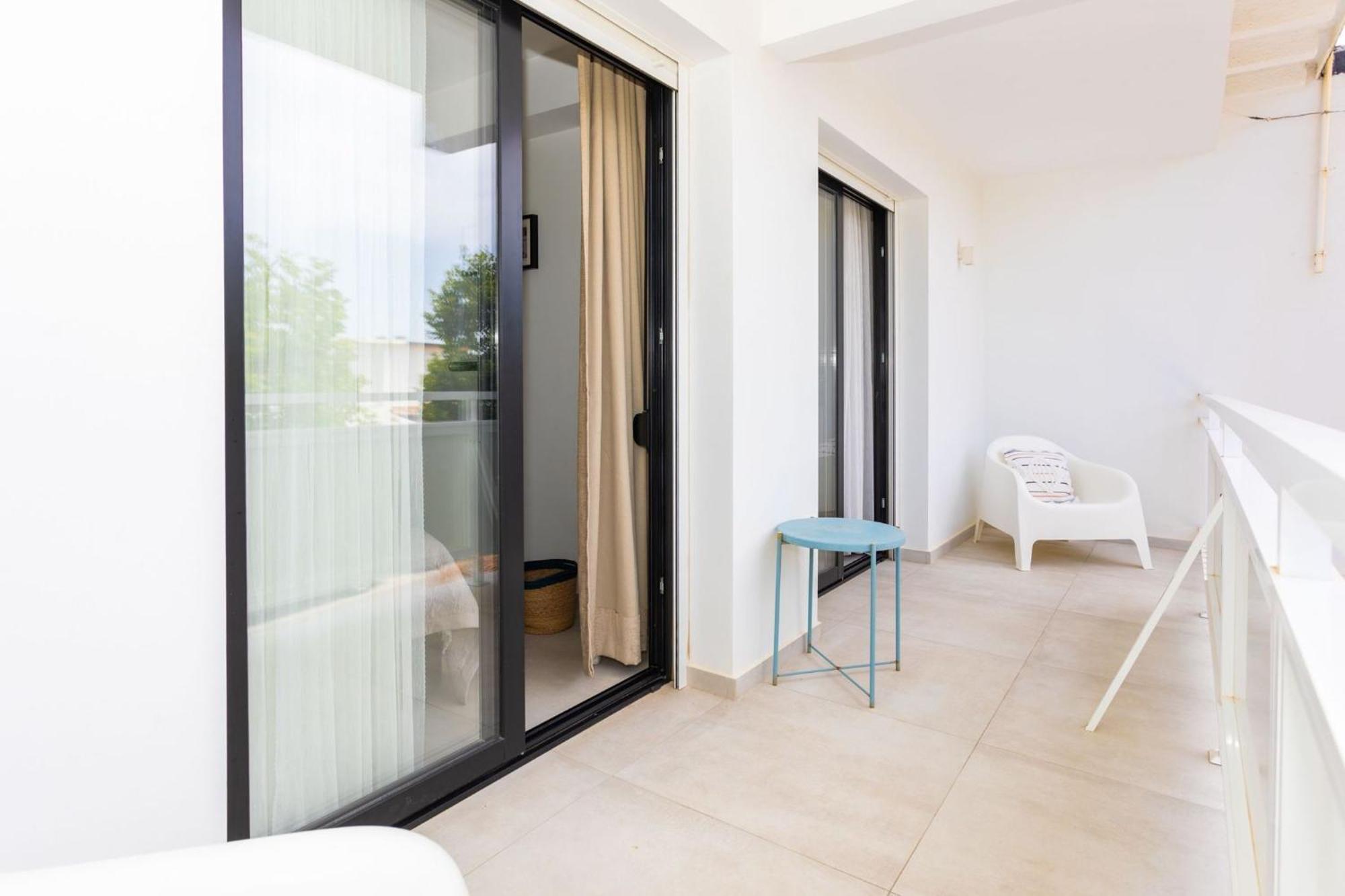 La Cala Beach Home - Beachfront Few Steps Away From Sandy Beach 라칼라데미야스 외부 사진