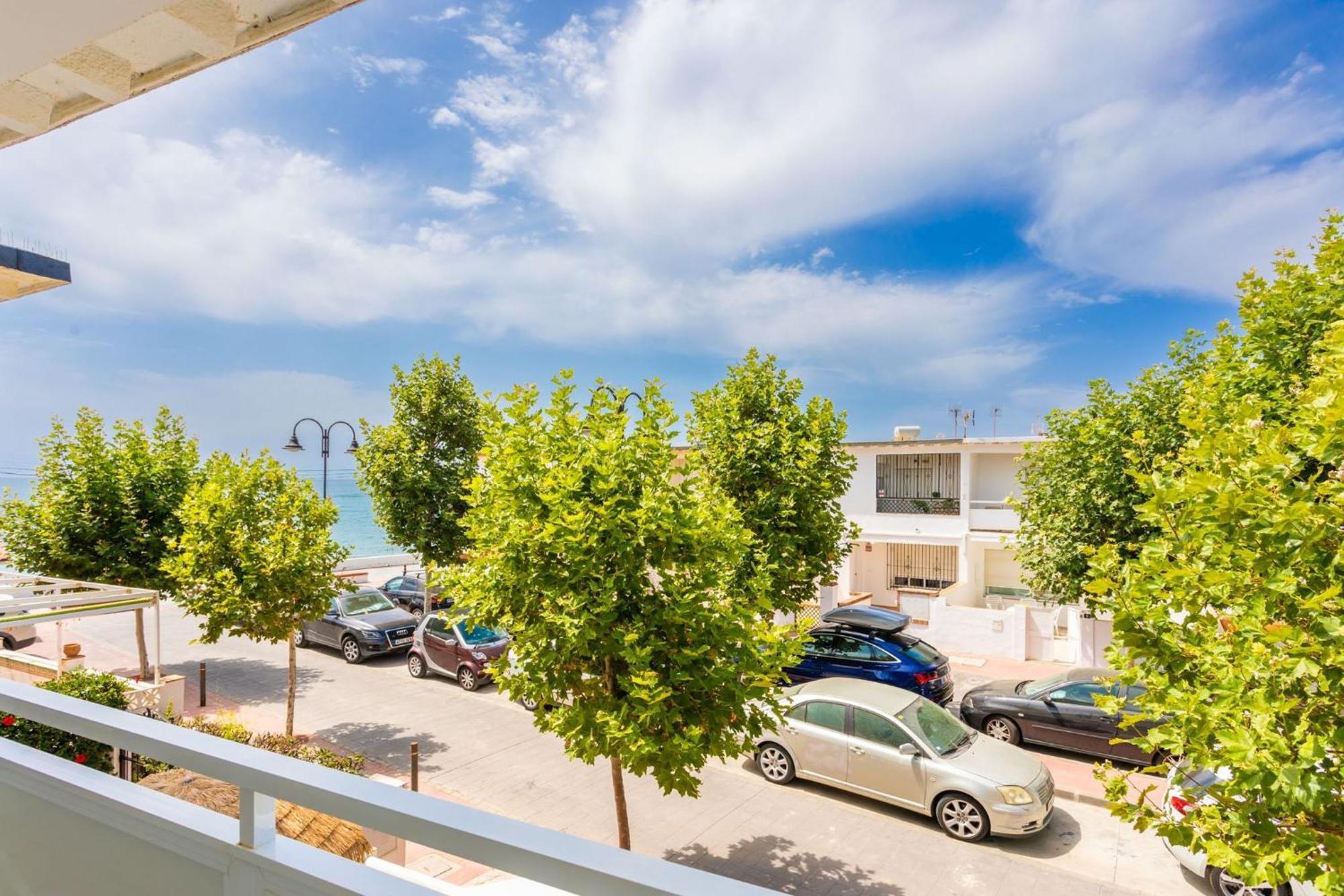 La Cala Beach Home - Beachfront Few Steps Away From Sandy Beach 라칼라데미야스 외부 사진